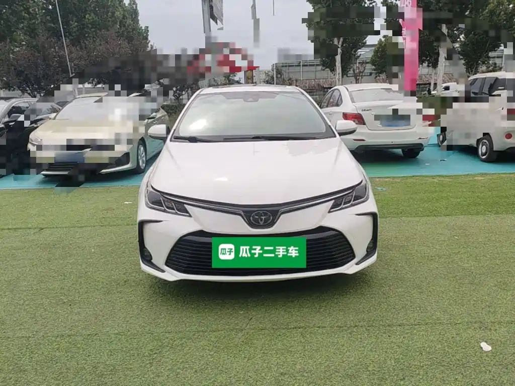 Toyota Corolla — фото 3