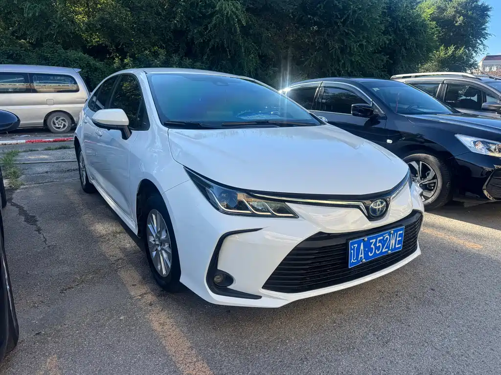 Toyota Corolla — фото 3