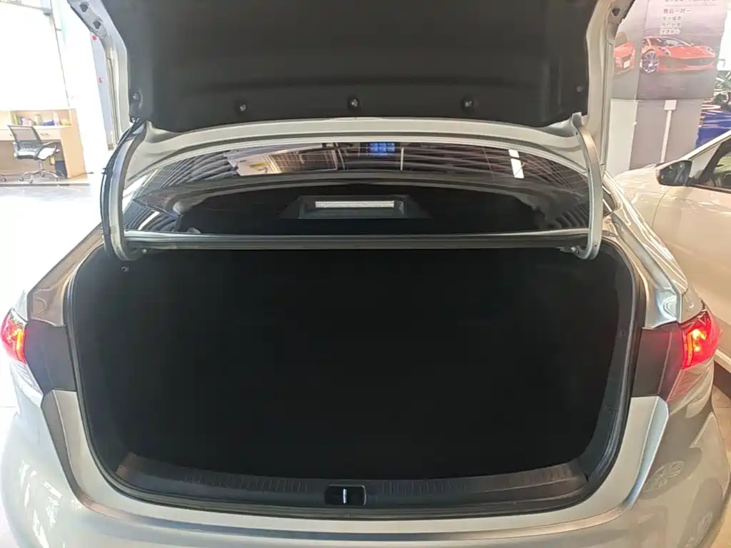 Toyota Levin — фото 19
