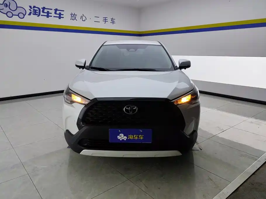 Toyota Corolla Cross — фото 2