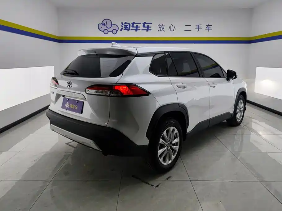 Toyota Corolla Cross — фото 3