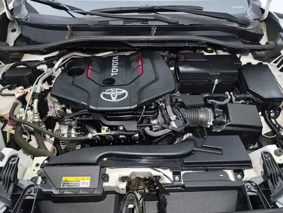 Toyota Corolla Cross — фото 10