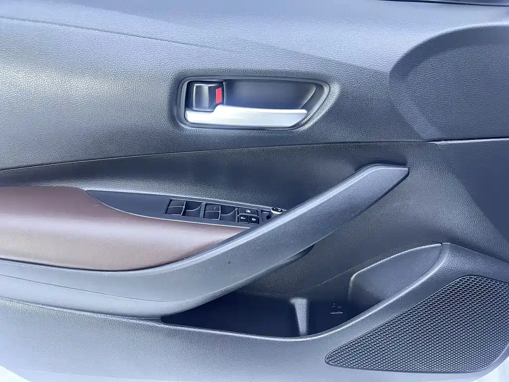 Toyota Levin — фото 10