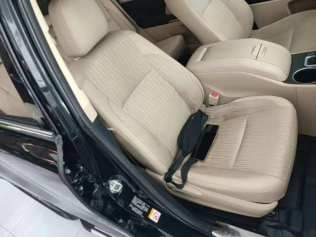 Toyota Highlander — фото 25