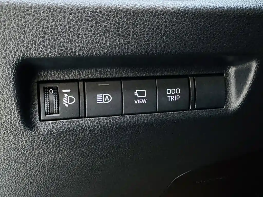 Toyota Wildlander — фото 11