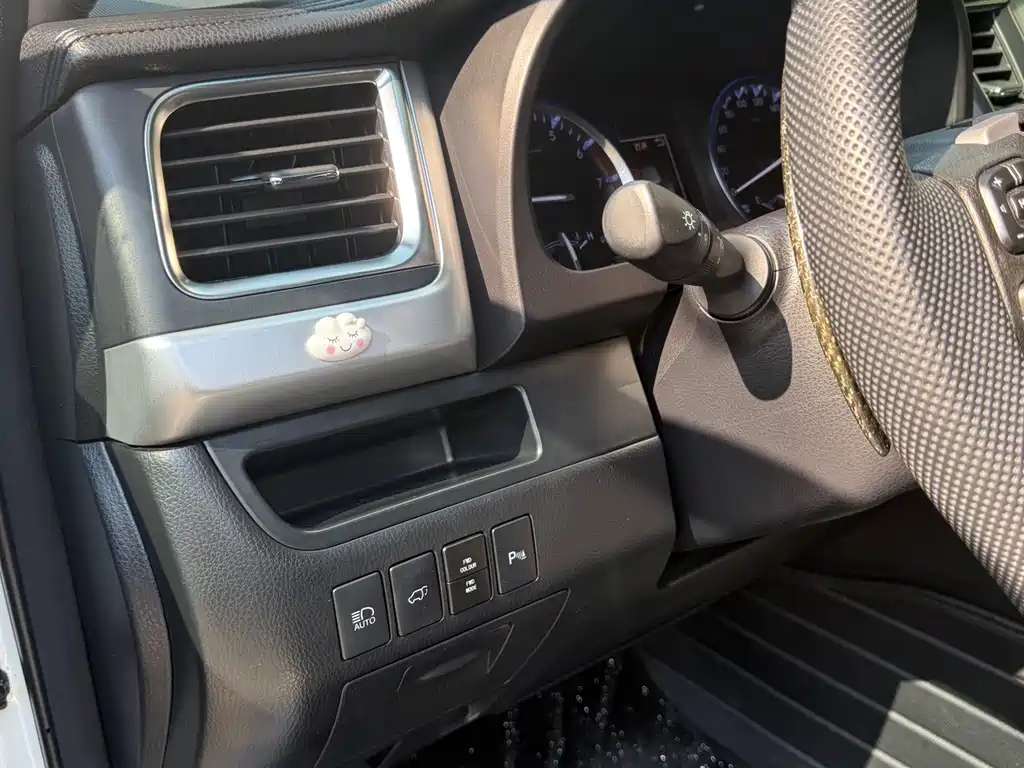 Toyota Highlander — фото 18