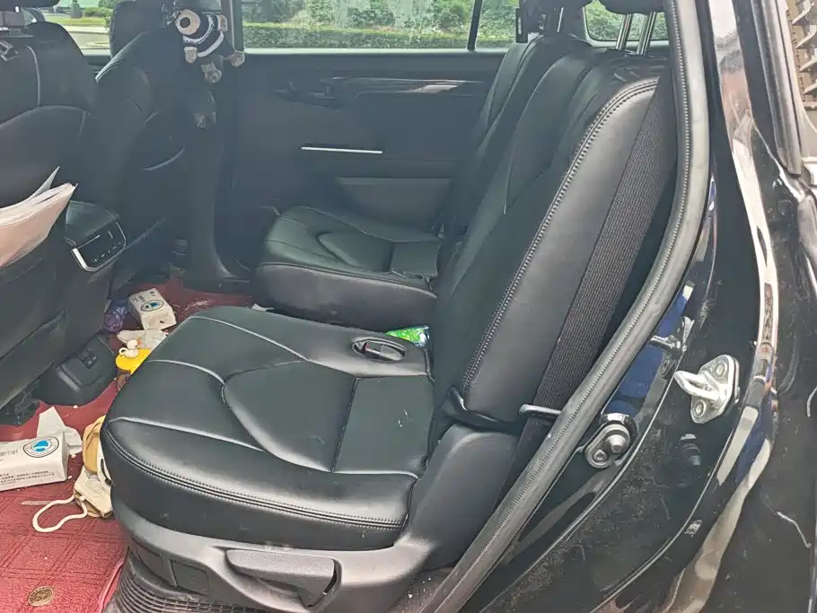 Toyota Highlander — фото 11
