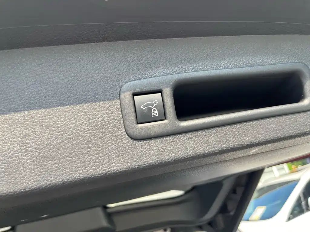 Toyota Sienna — фото 20