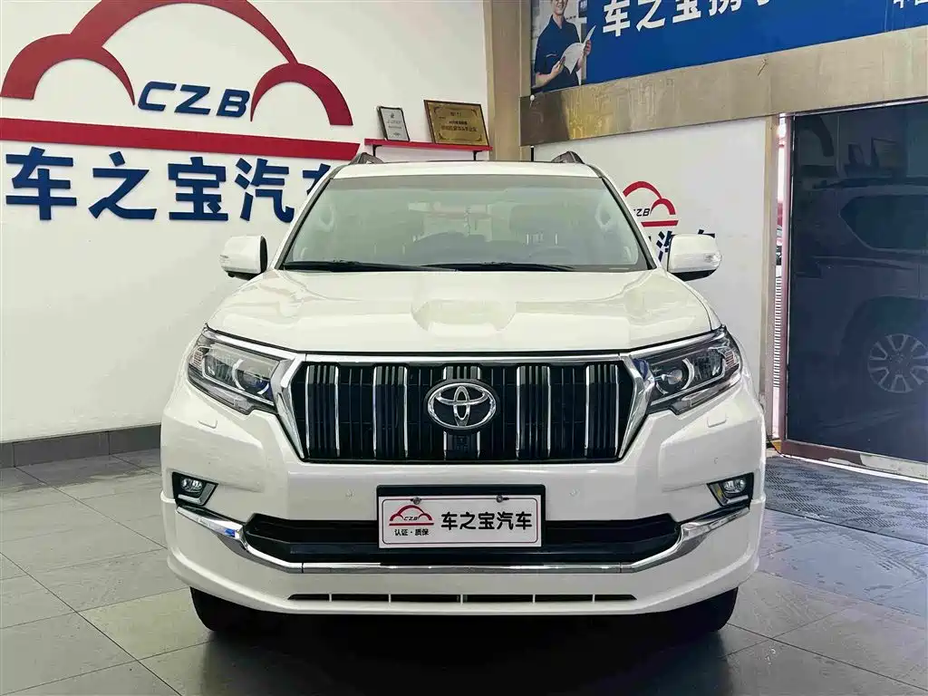 Toyota Prado — фото 2