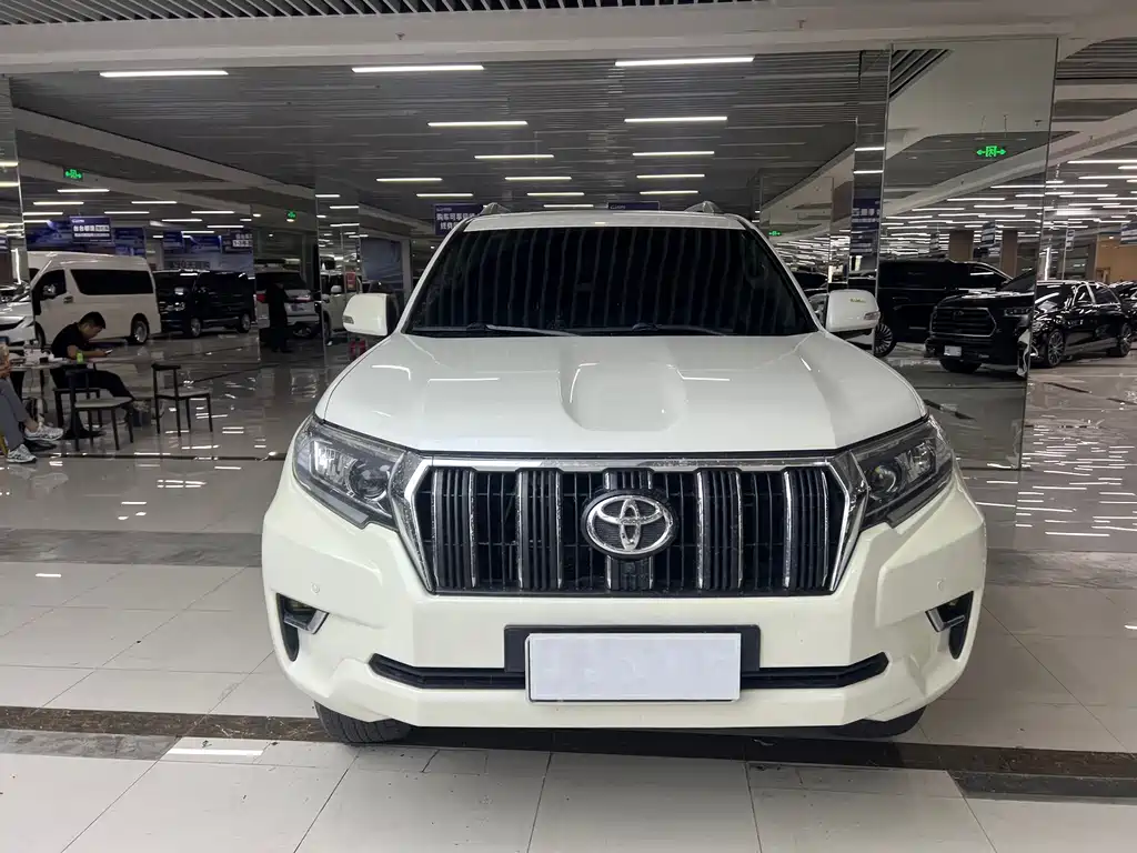 Toyota Prado (Import) — фото 2