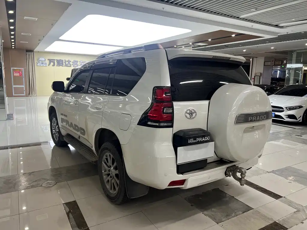 Toyota Prado (Import) — фото 10
