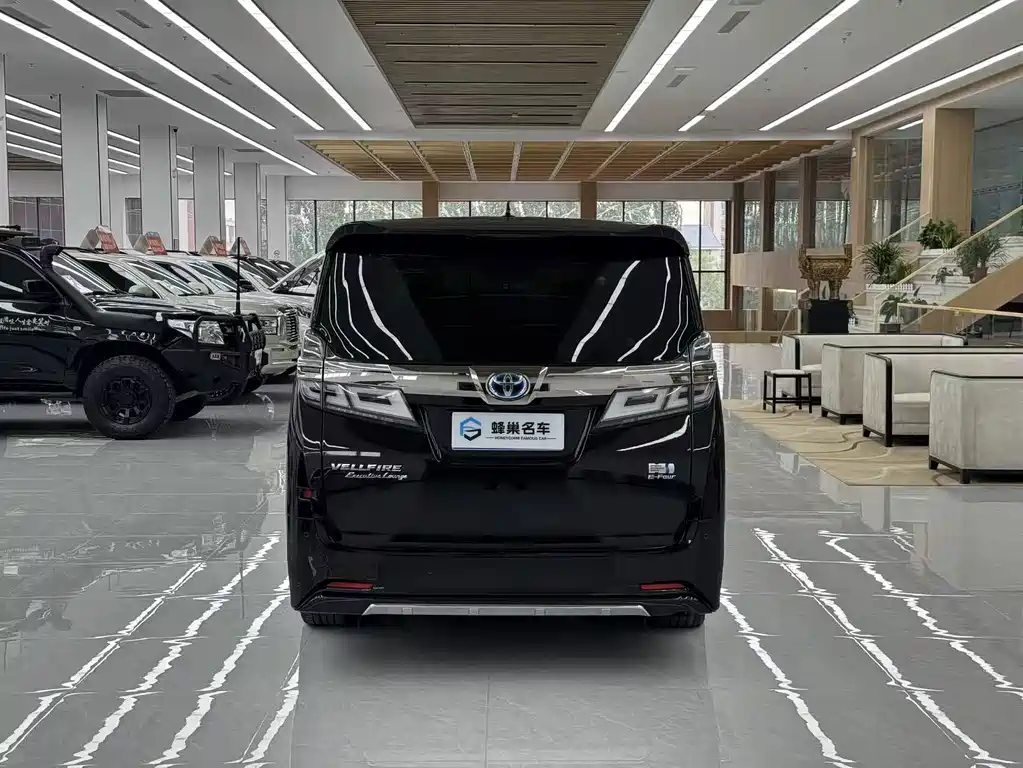 Toyota Vellfire — фото 7