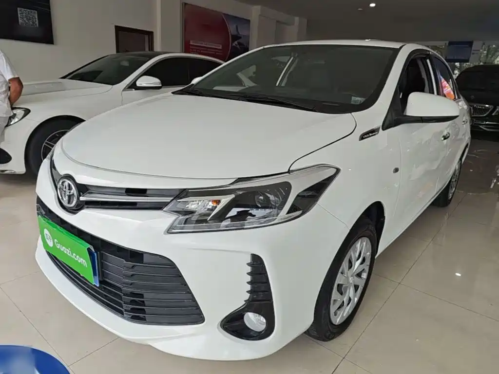 Toyota Vios — фото 2