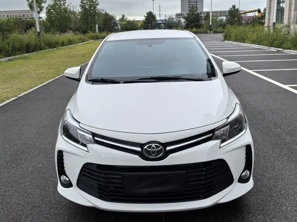 Toyota Vios — фото 16