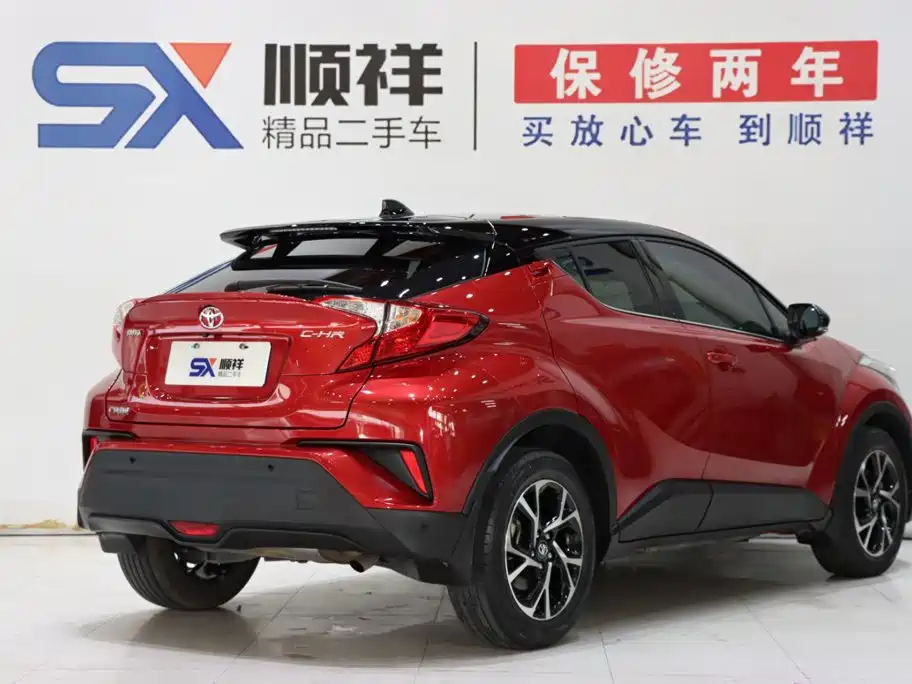 Toyota C-HR — фото 4