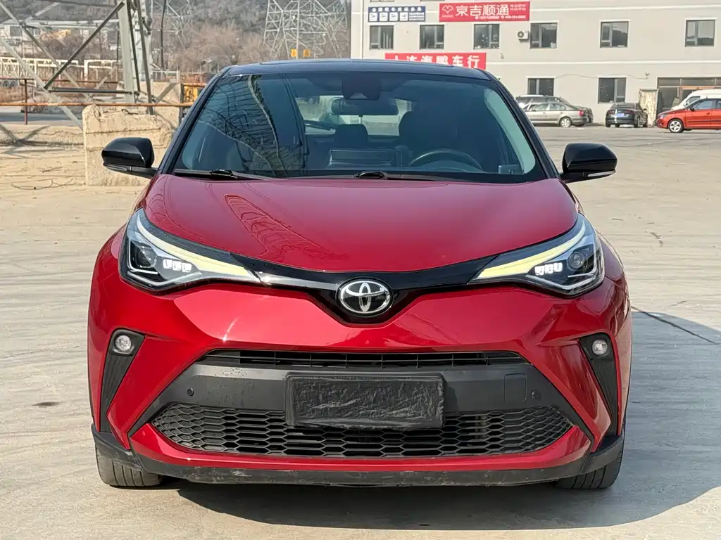 Toyota C-HR — фото 2