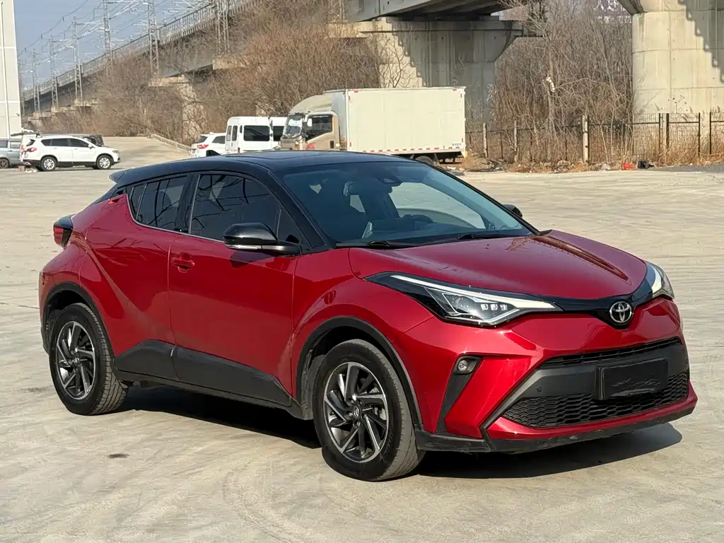Toyota C-HR — фото 3