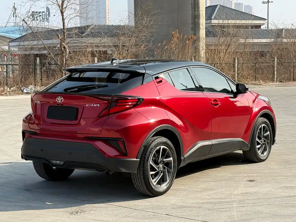 Toyota C-HR — фото 7