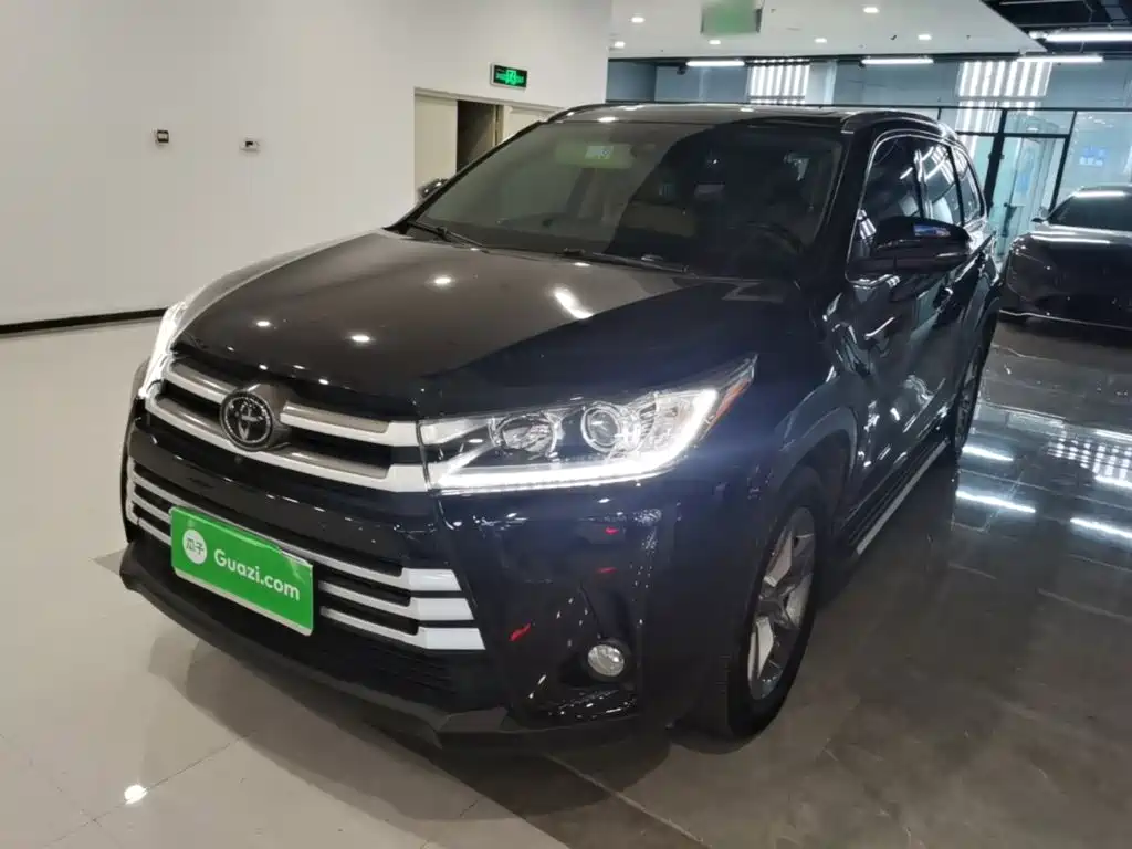 Toyota Highlander — фото 2
