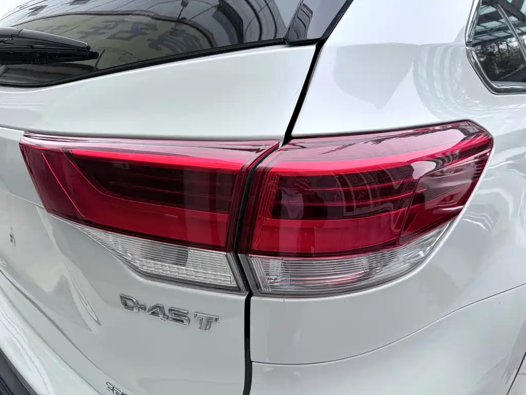 Toyota Highlander — фото 19