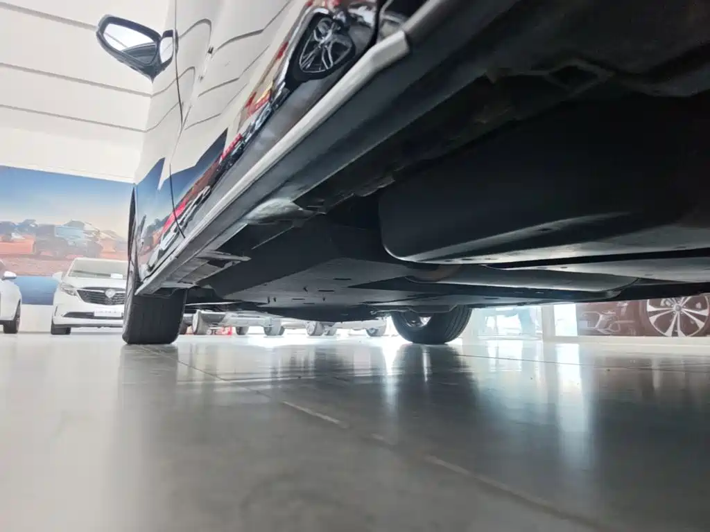 Toyota Granvia — фото 22
