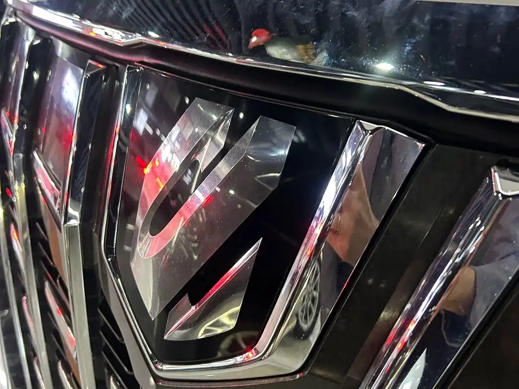 Toyota Alphard — фото 13
