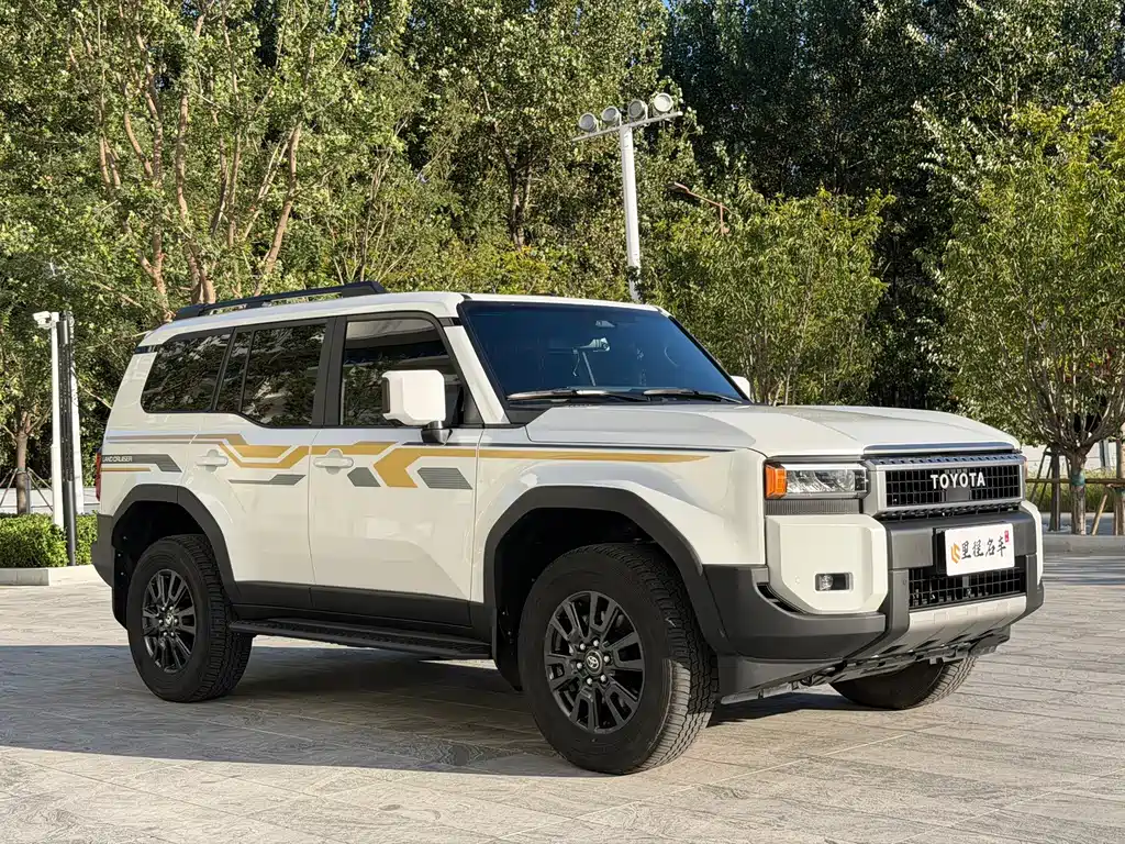 Toyota Prado — фото 3