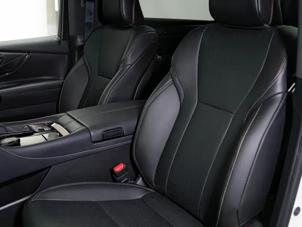 Toyota Alphard — фото 15