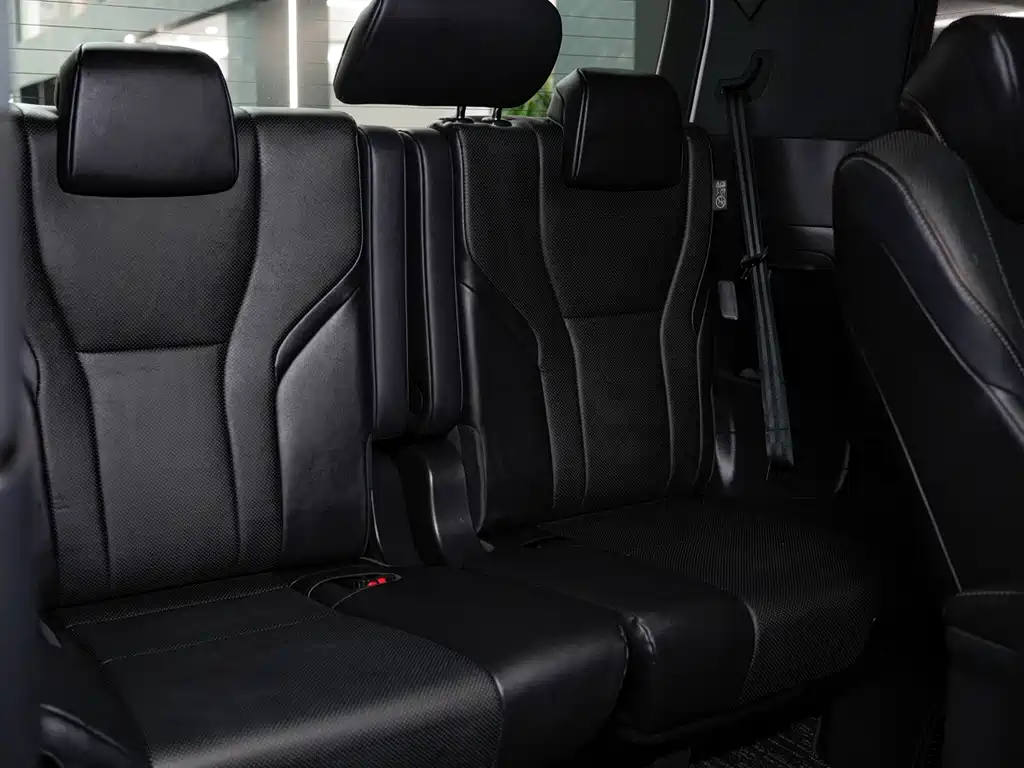 Toyota Alphard — фото 23
