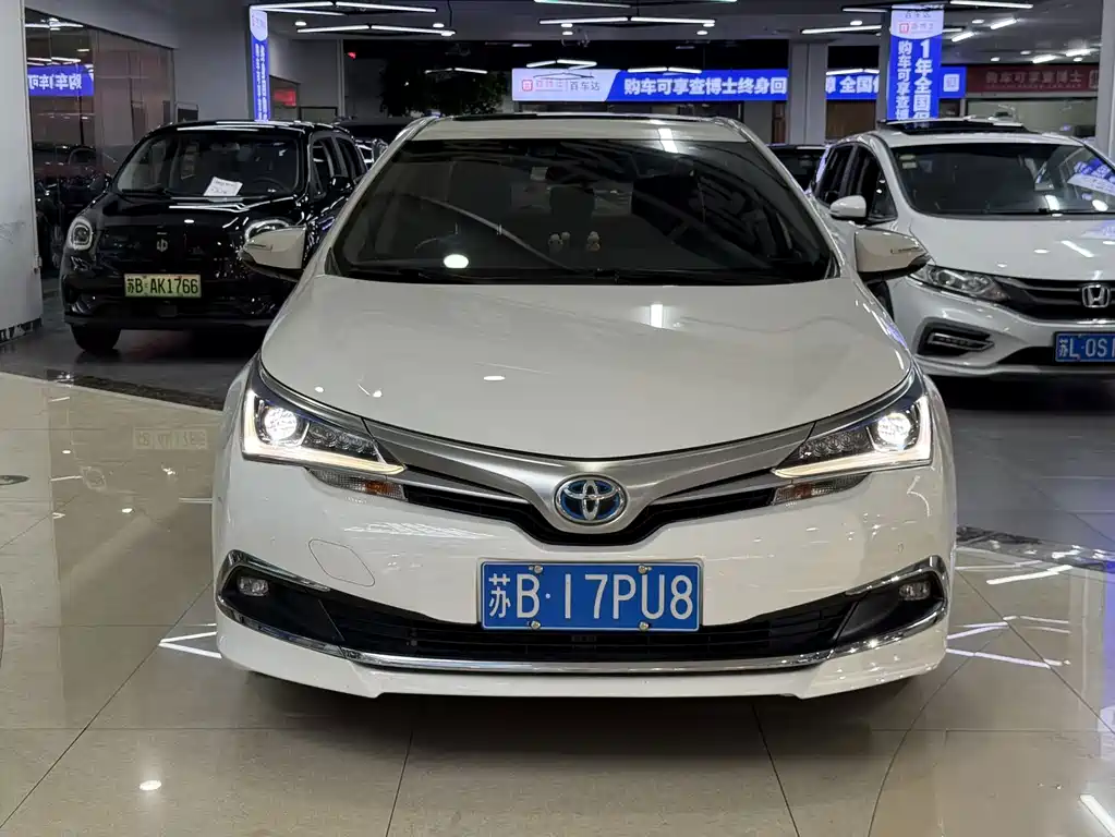 Toyota Corolla — фото 2