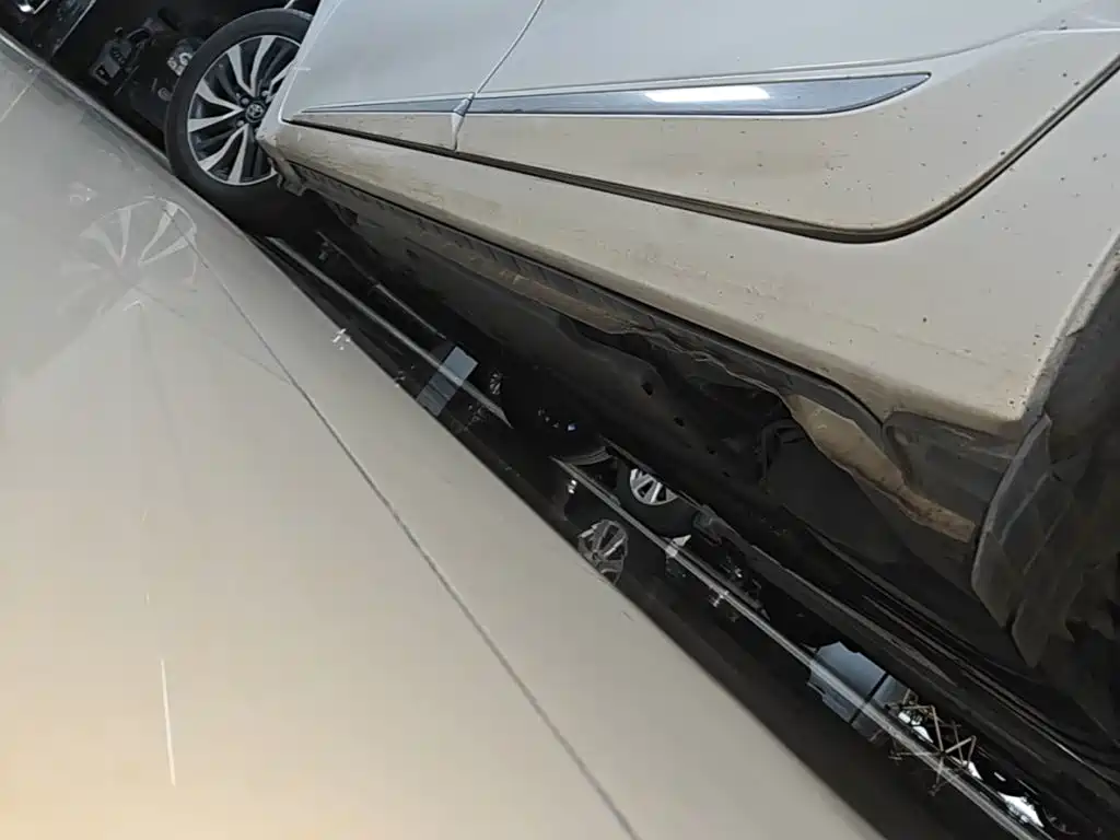 Toyota Corolla Hybrid — фото 22