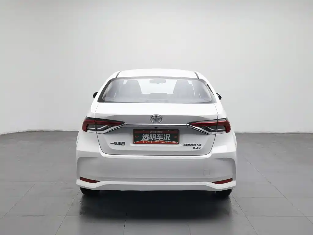 Toyota Corolla — фото 4