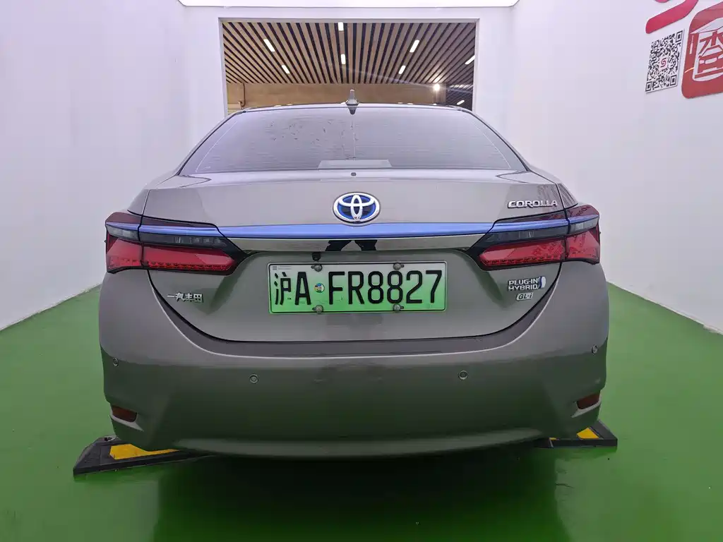 Toyota Corolla Hybrid — фото 5