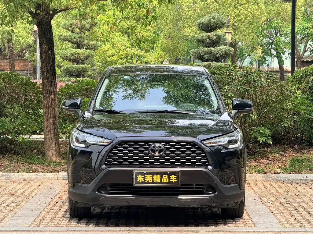 Toyota Corolla Cross — фото 3