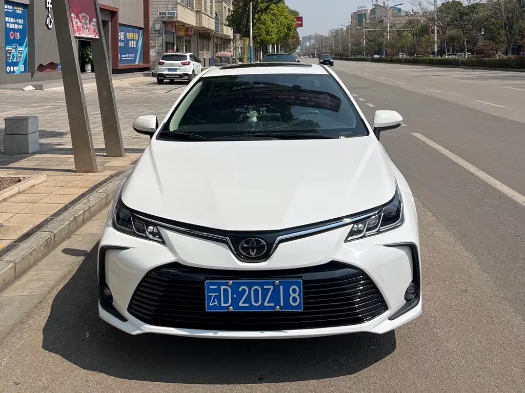Toyota Corolla — фото 2