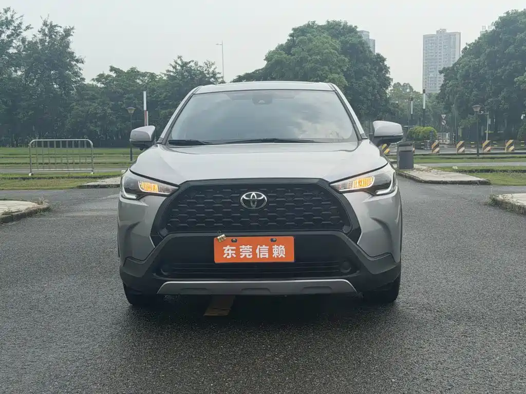 Toyota Corolla Cross — фото 3