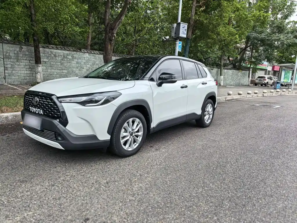 Toyota Corolla Cross — фото 2