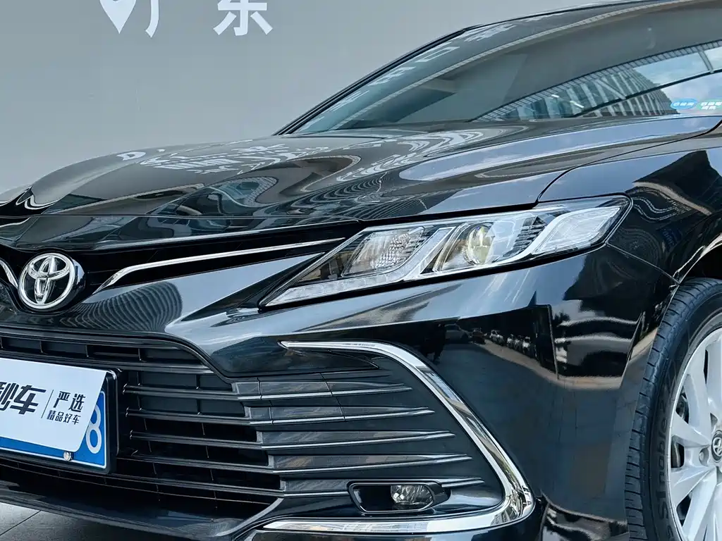 Toyota Camry — фото 20