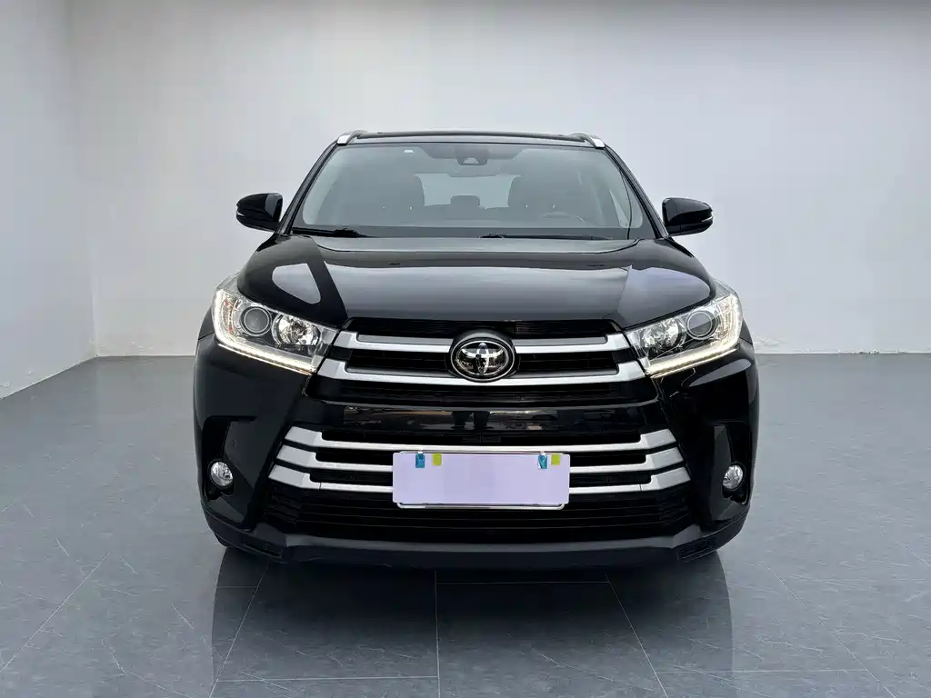 Toyota Highlander — фото 3