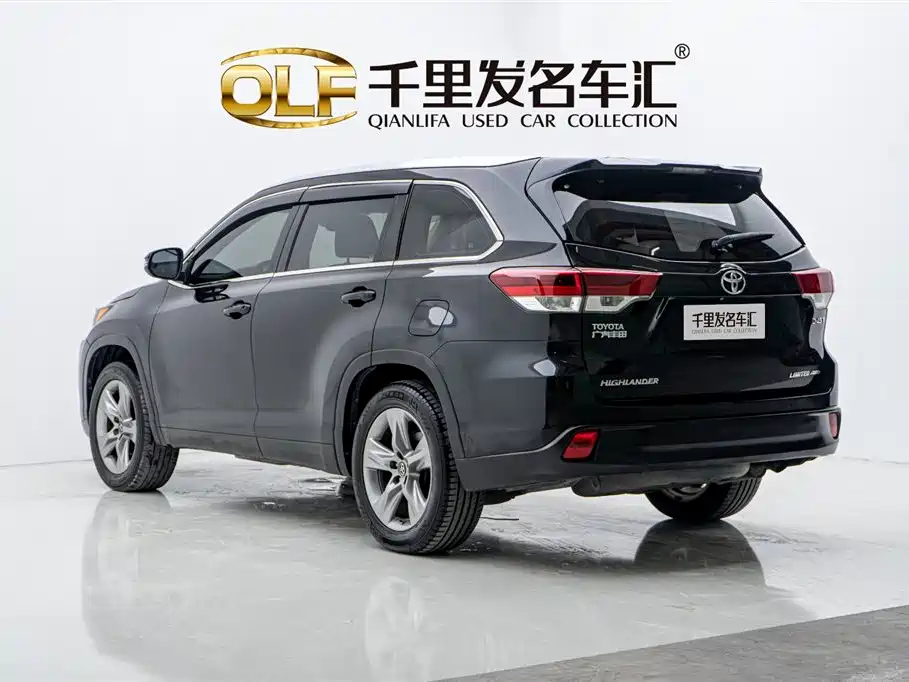 Toyota Highlander — фото 4