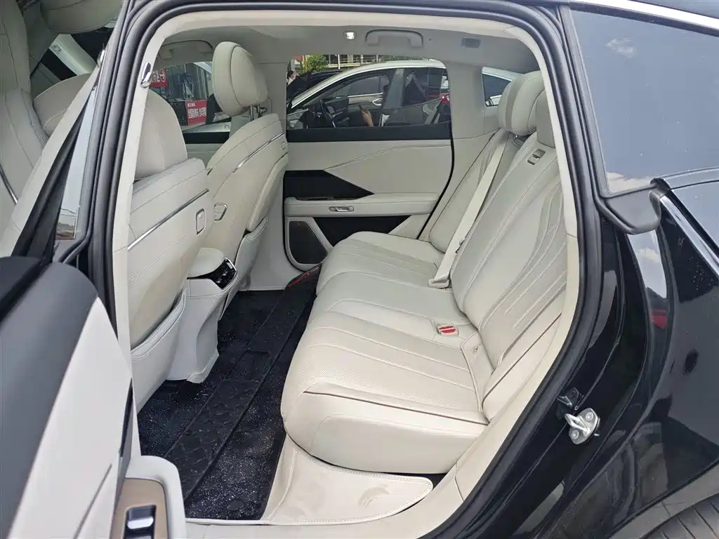 Toyota bZ7 — фото 8