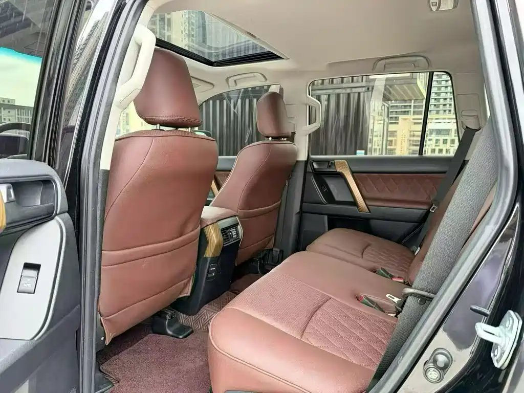 Toyota Prado (Import) — фото 6