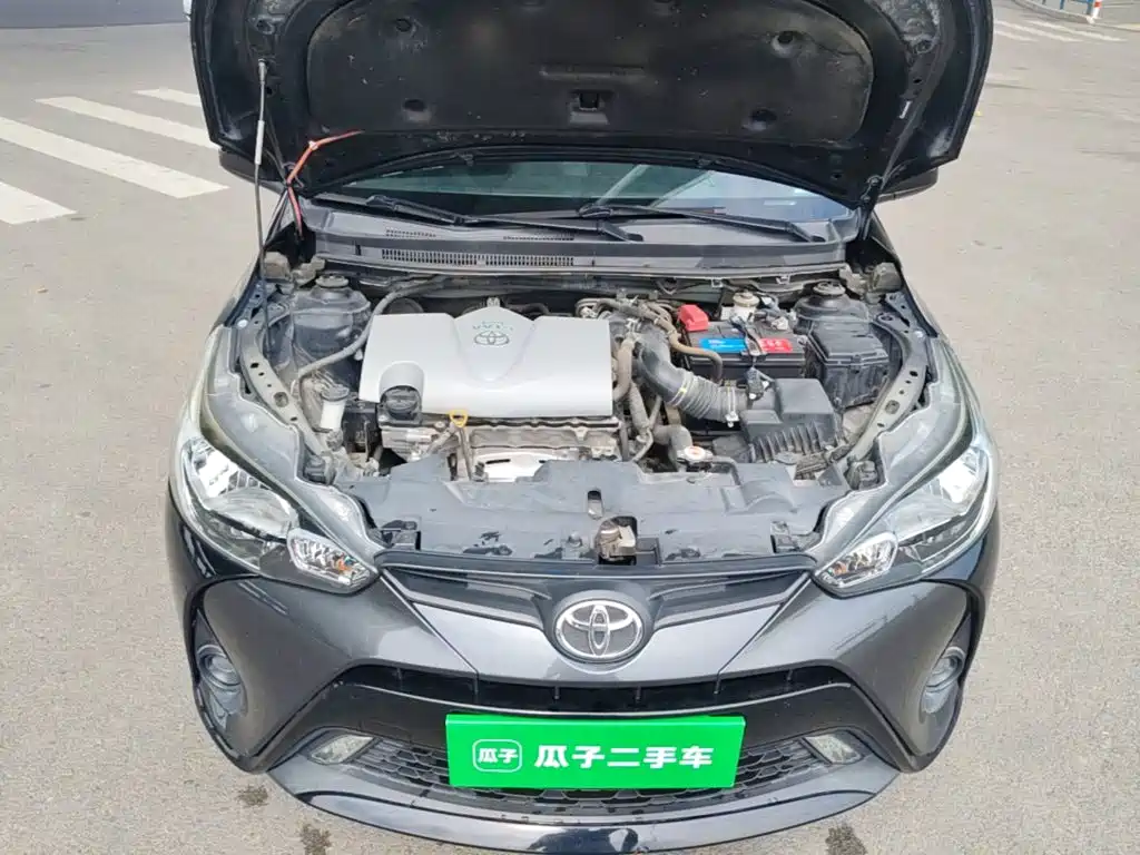 Toyota Yaris L — фото 20