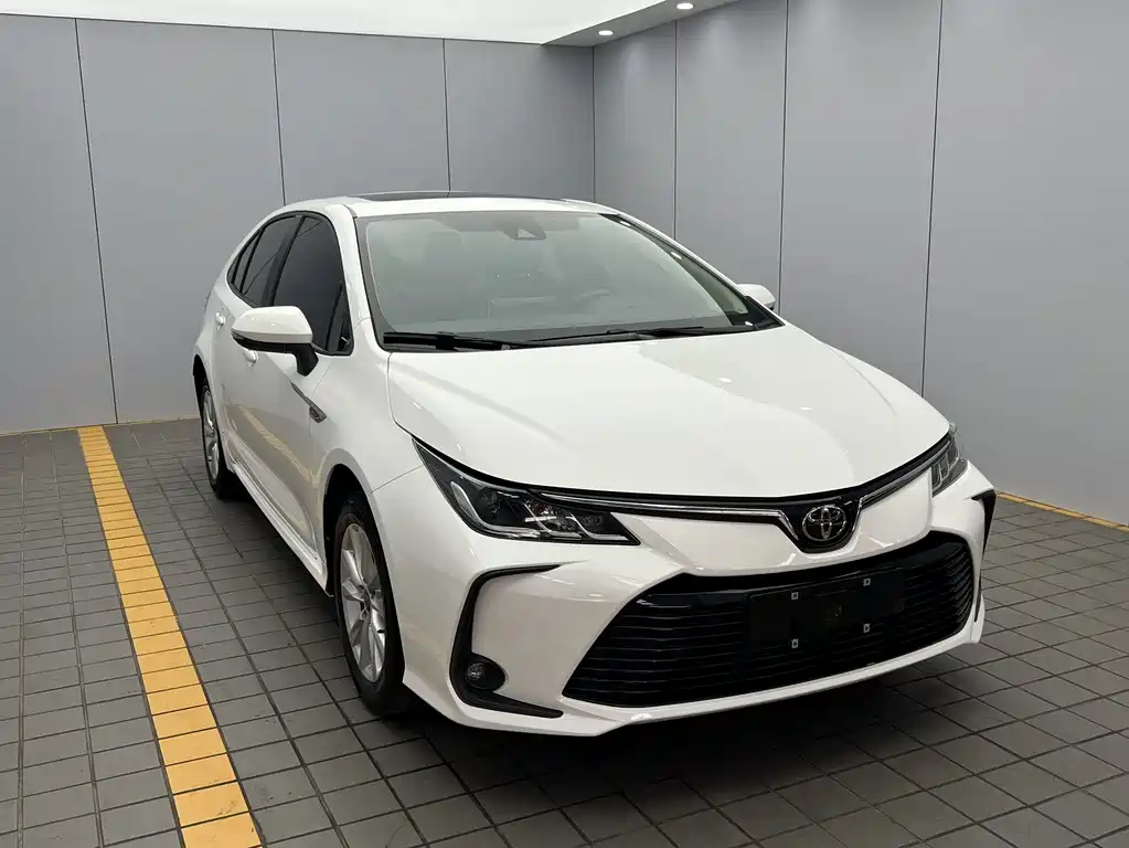 Toyota Corolla — фото 3