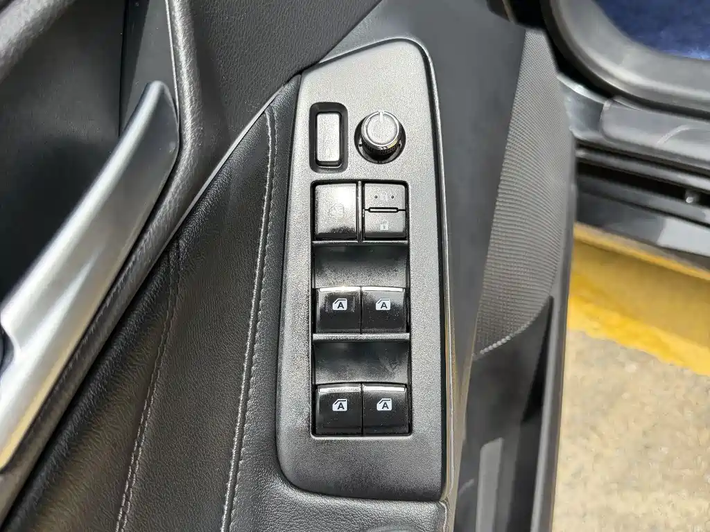 Toyota Avalon — фото 11