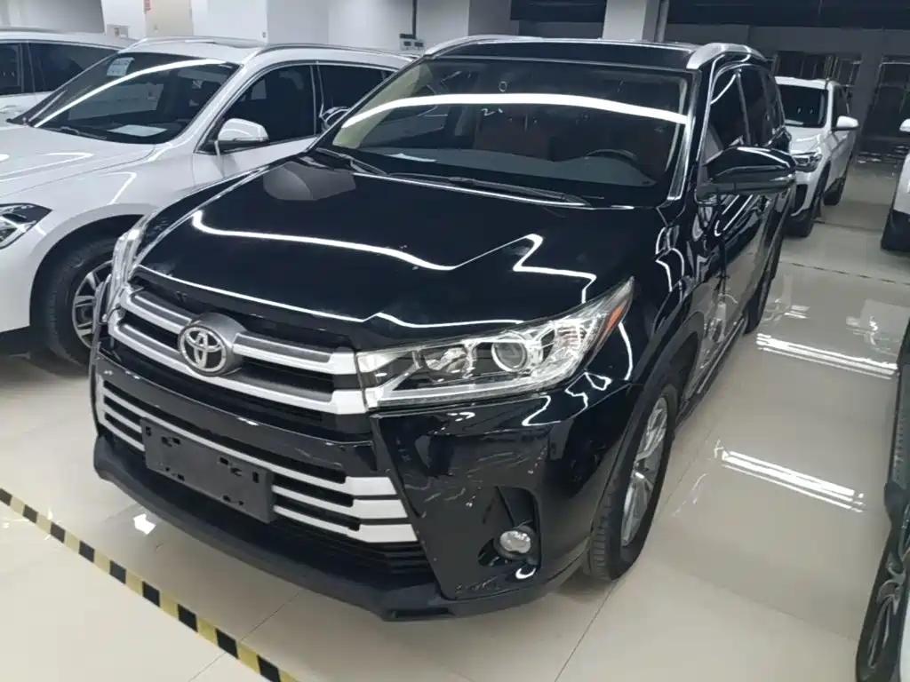 Toyota Highlander — фото 2