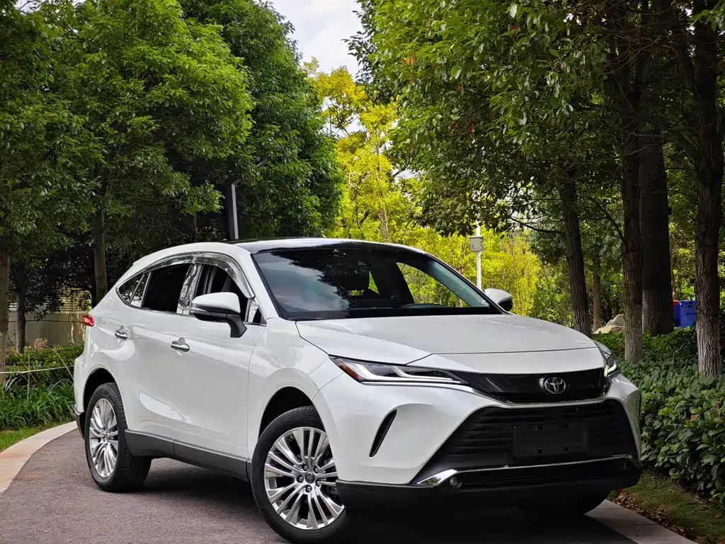 Toyota Harrier — фото 3