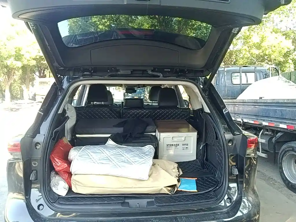 Toyota Highlander — фото 19