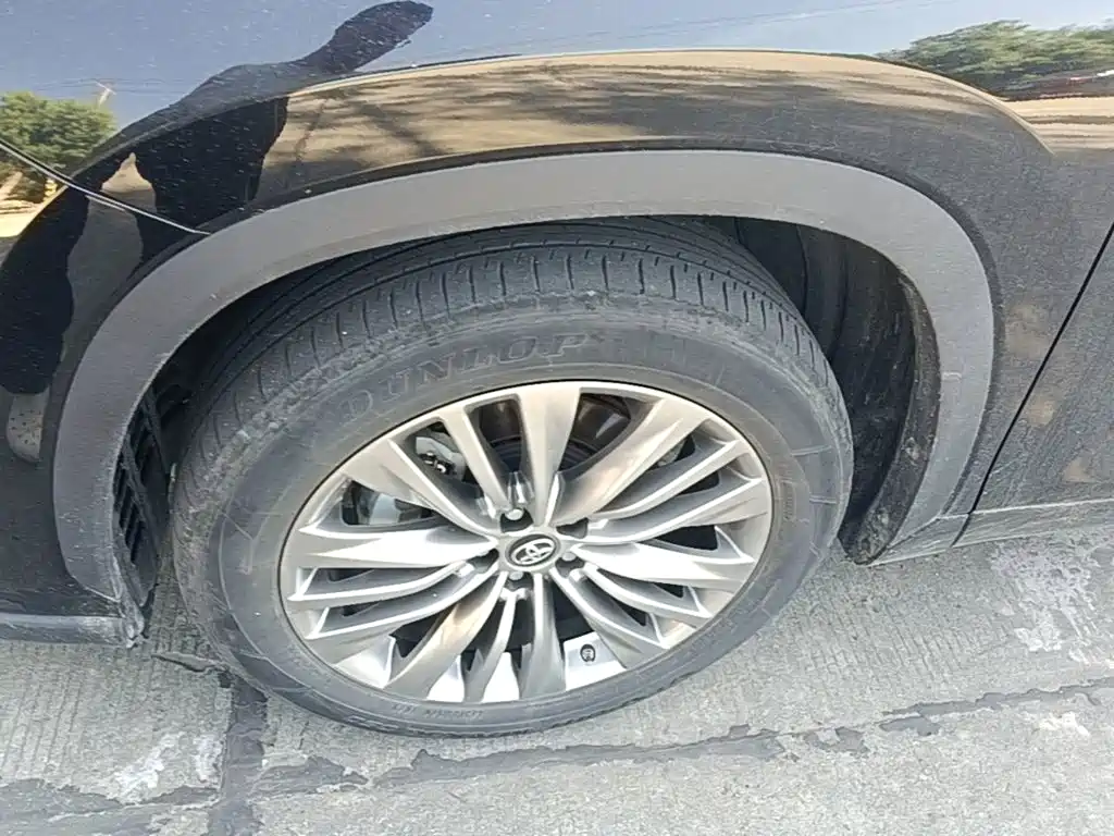 Toyota Highlander — фото 23