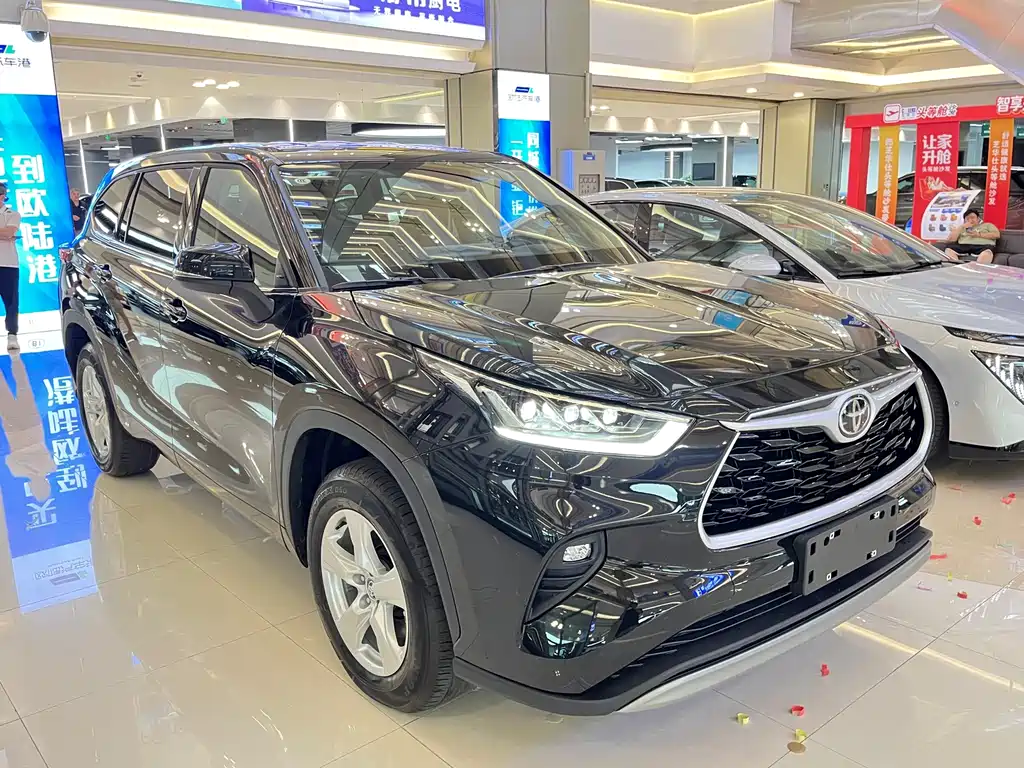 Toyota Highlander — фото 2